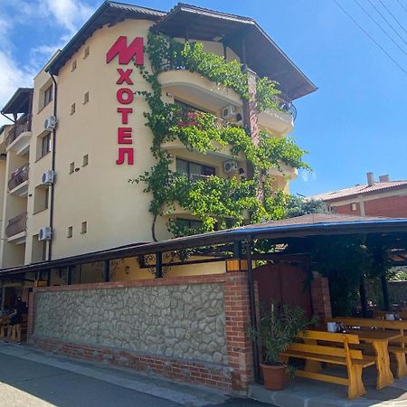 Хотел М1 Hotel Primorsko Buitenkant foto